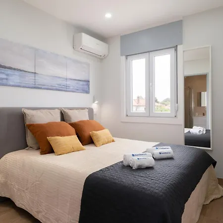 Charming Bright House W/ Garden Holiday home *