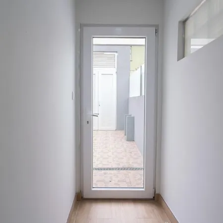 Charming Bright House W/ Garden Holiday home *