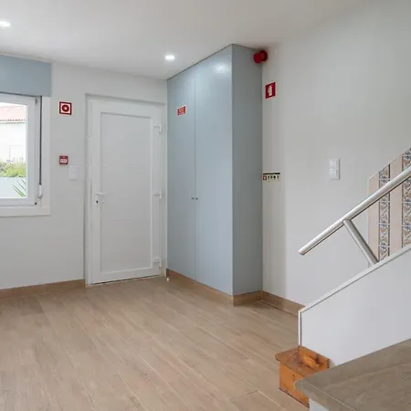 Holiday home Charming Bright House W/ Garden *