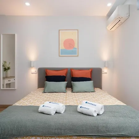 Charming Bright House W/ Garden Holiday home