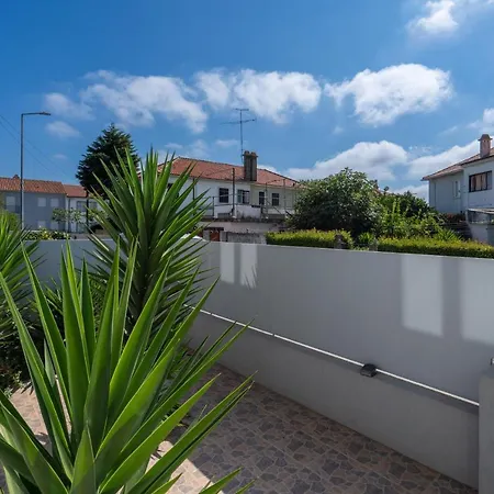 Holiday home Charming Bright House W/ Garden Porto