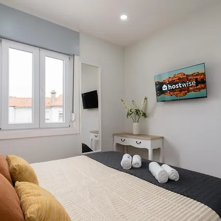 Charming Bright House W/ Garden Hébergement de vacances